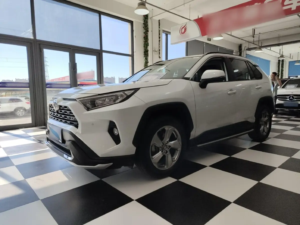2022 Toyota RAV4 2.0L 171HP L4 CVT