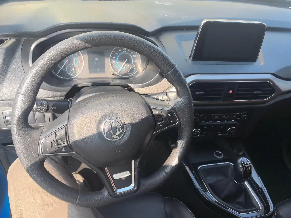 2018 DongFeng Fengon Fengon S560 1.8L 139HP L4 5MT,autocango,china used car exporter,china ev exporter,chinese used car exporter,chinese used ev exporter