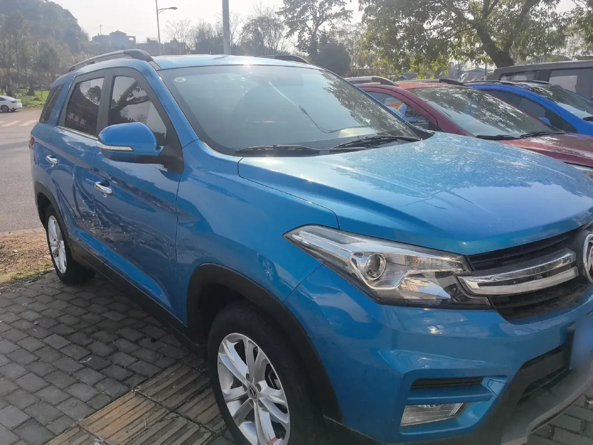 2018 DongFeng Fengon Fengon S560 1.8L 139HP L4 5MT,autocango,china used car exporter,china ev exporter,chinese used car exporter,chinese used ev exporter