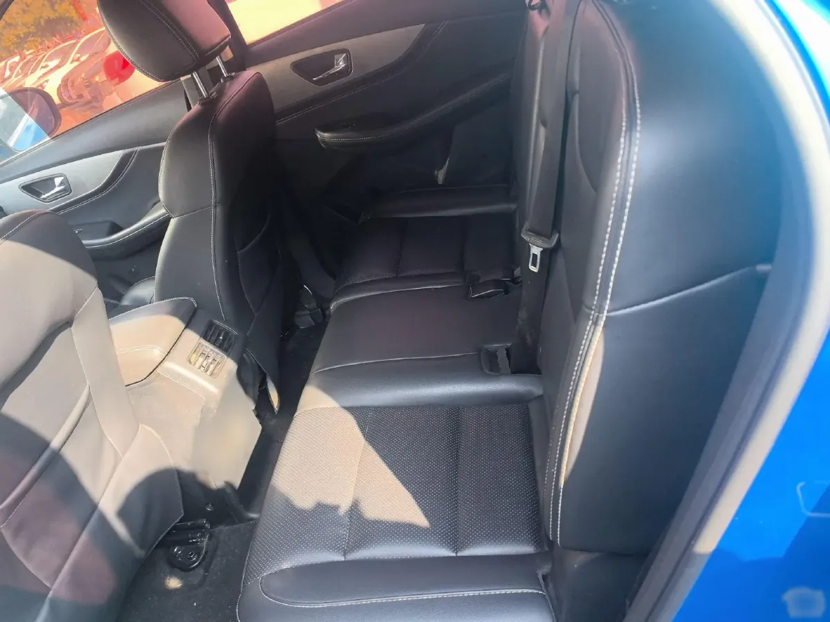 2018 DongFeng Fengon Fengon S560 1.8L 139HP L4 5MT,autocango,china used car exporter,china ev exporter,chinese used car exporter,chinese used ev exporter