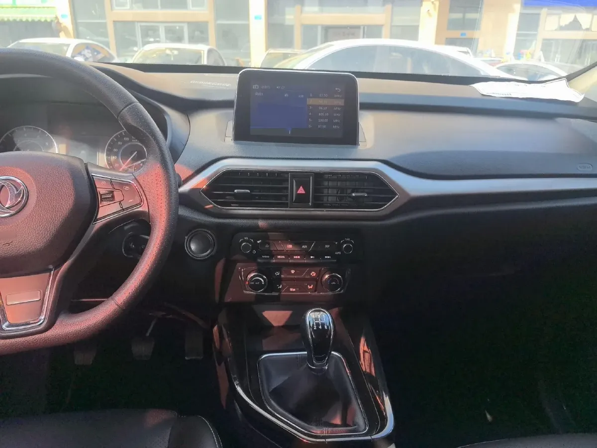 2018 DongFeng Fengon Fengon S560 1.8L 139HP L4 5MT,autocango,china used car exporter,china ev exporter,chinese used car exporter,chinese used ev exporter