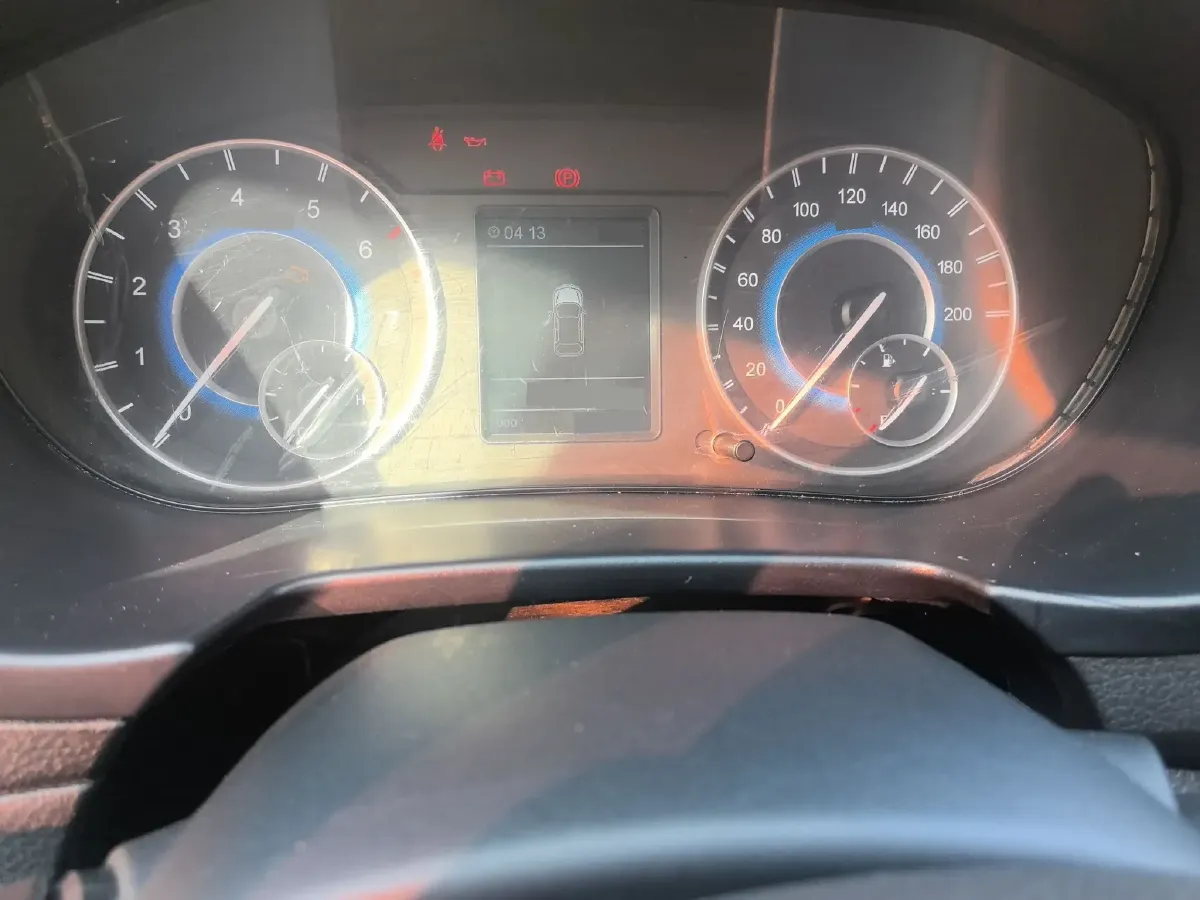 2018 DongFeng Fengon Fengon S560 1.8L 139HP L4 5MT,autocango,china used car exporter,china ev exporter,chinese used car exporter,chinese used ev exporter