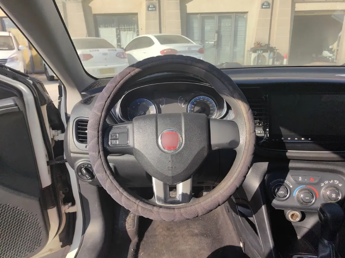 2015 Fiat Viaggio 1.4T 120HP L4 7DCT,autocango,china used car exporter,china ev exporter,chinese used car exporter,chinese used ev exporter