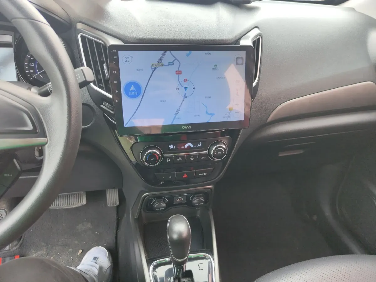 2016 ChangAn CS15 1.5L 107HP L4 5DCT,autocango,china used car exporter,china ev exporter,chinese used car exporter,chinese used ev exporter