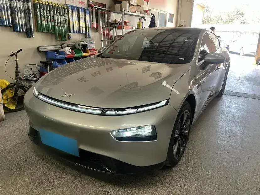 2022 Xpeng P7 BEV 70.8KWH