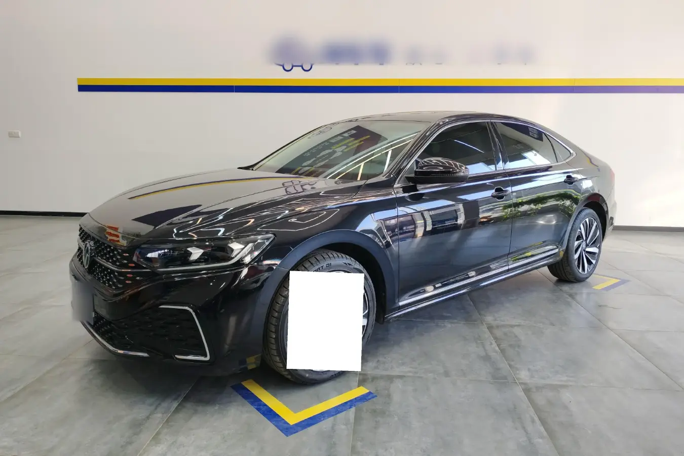 2023 Volkswagen Passat 2.0T 186HP L4 7DCT