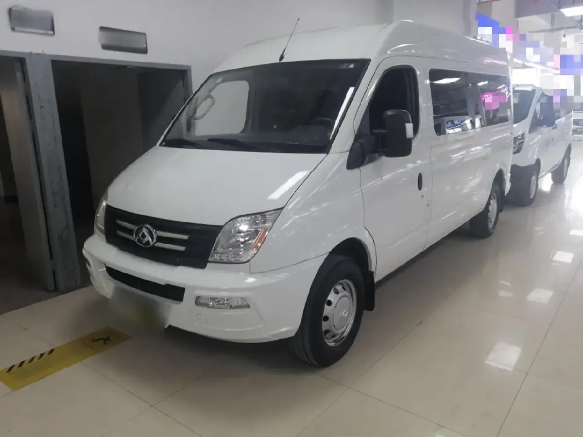 2021 MAXUS XinTu V80 2.0T 127HP L4 6MT