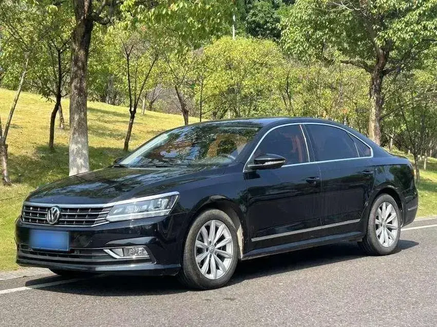 2017 Volkswagen Passat 1.8T 180HP L4 7DCT