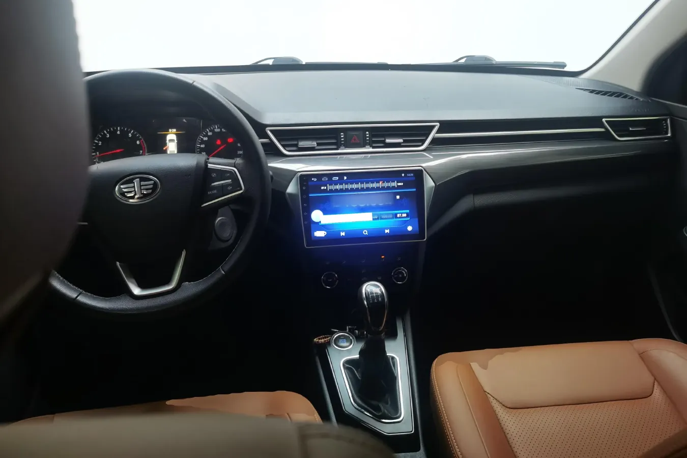 2018 FAW Jumpal CX65 1.5L 113HP L4 5MT,autocango,china used car exporter,china ev exporter,chinese used car exporter,chinese used ev exporter