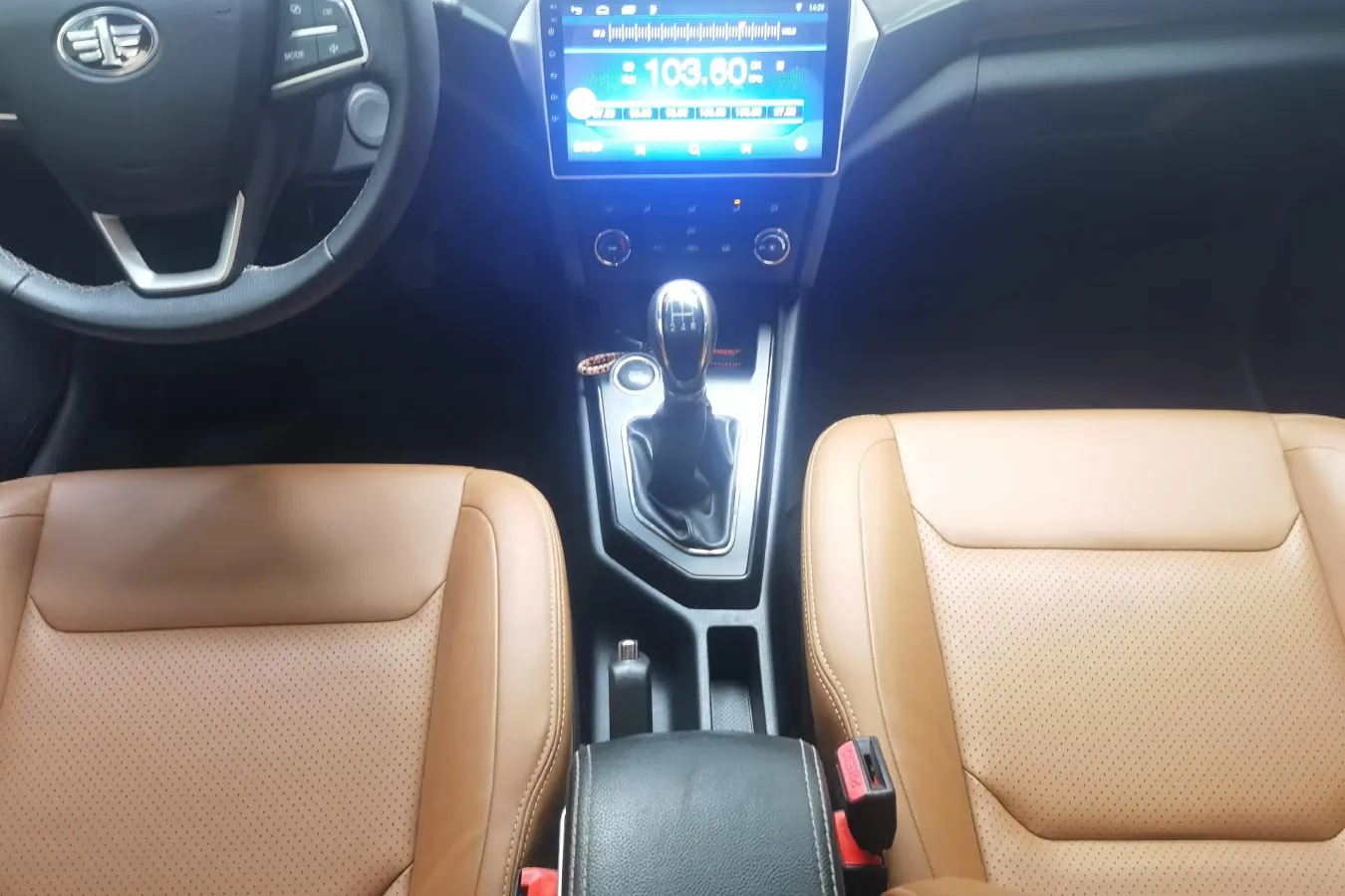 2018 FAW Jumpal CX65 1.5L 113HP L4 5MT,autocango,china used car exporter,china ev exporter,chinese used car exporter,chinese used ev exporter