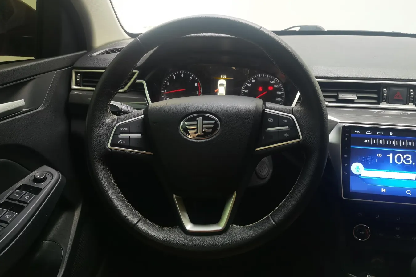 2018 FAW Jumpal CX65 1.5L 113HP L4 5MT,autocango,china used car exporter,china ev exporter,chinese used car exporter,chinese used ev exporter