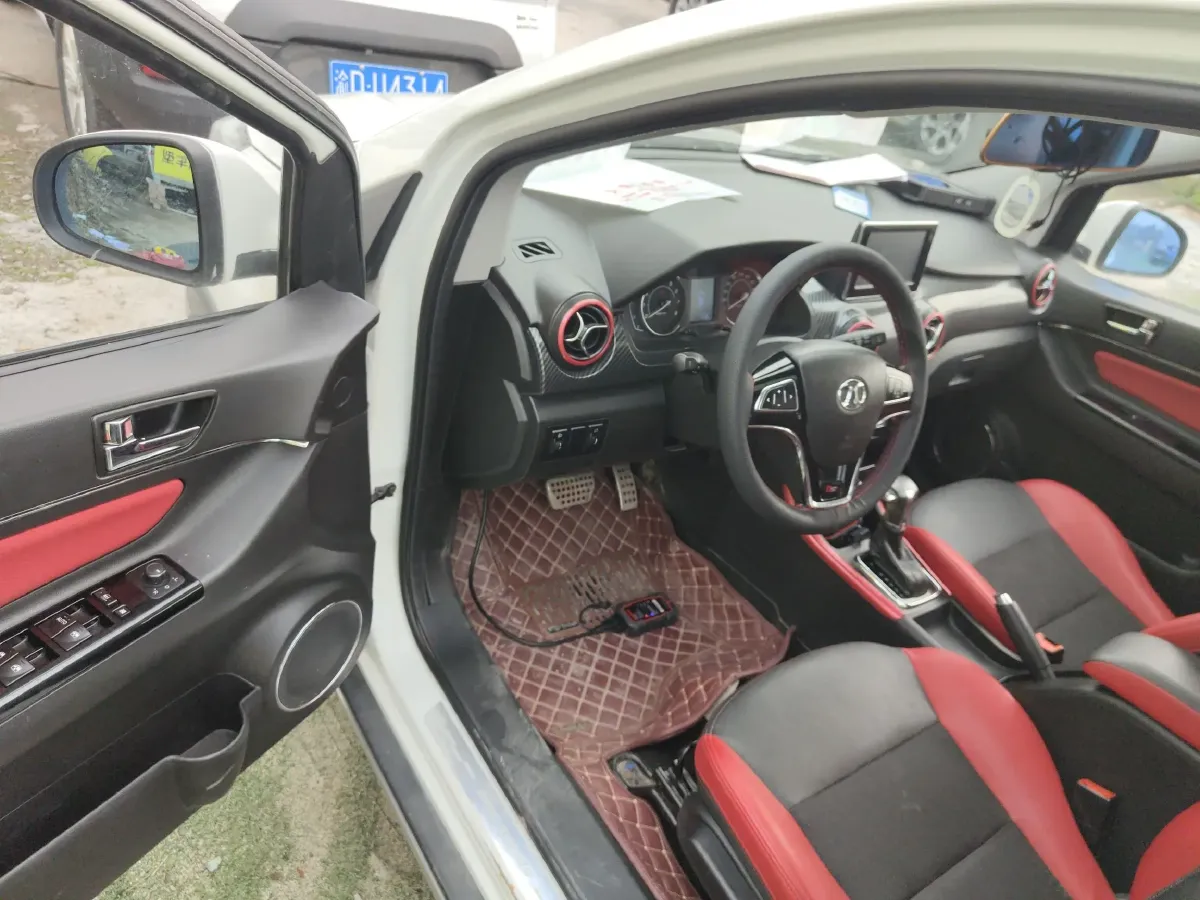 2015 BeiJing Auto Senova X25 1.5L 116HP L4 4AT,autocango,china used car exporter,china ev exporter,chinese used car exporter,chinese used ev exporter