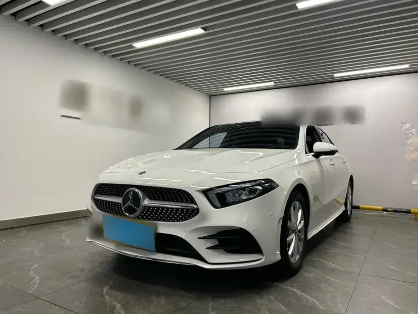 2021 Mercedes-Benz A Class 1.3T 163HP L4 7DCT