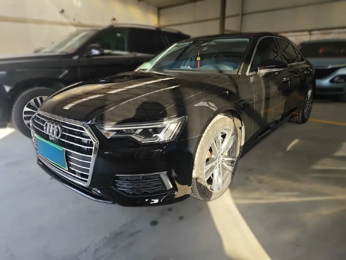 2021 Audi A6L 2.0T 190HP L4 7DCT