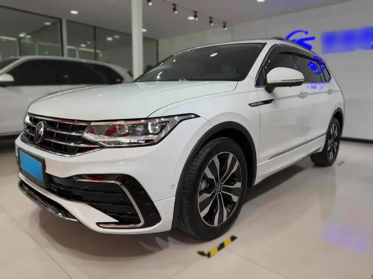 2024 Volkswagen Tiguan L 2.0T 186HP L4 7DCT