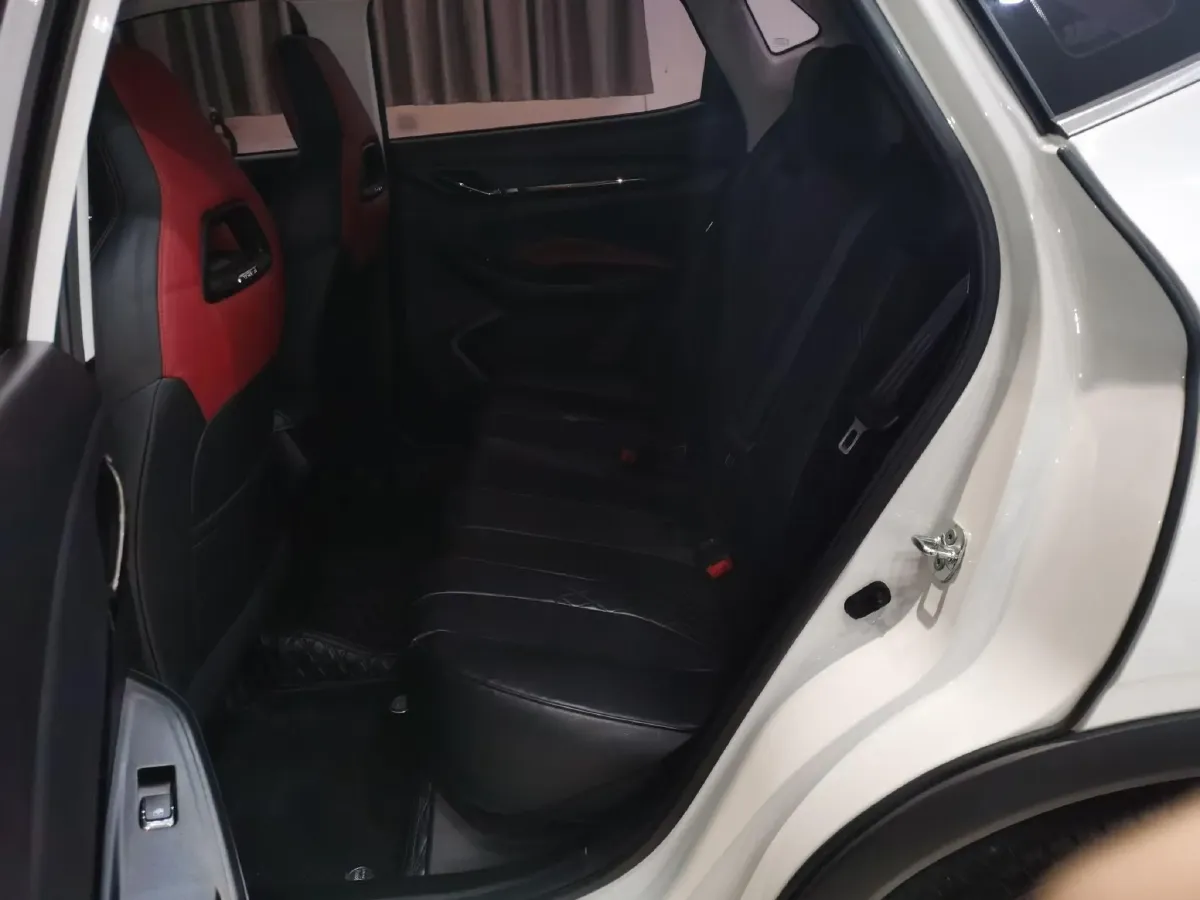 2021 ChangAn Oshan X5 1.5T 180HP L4 7DCT,autocango,china used car exporter,china ev exporter,chinese used car exporter,chinese used ev exporter