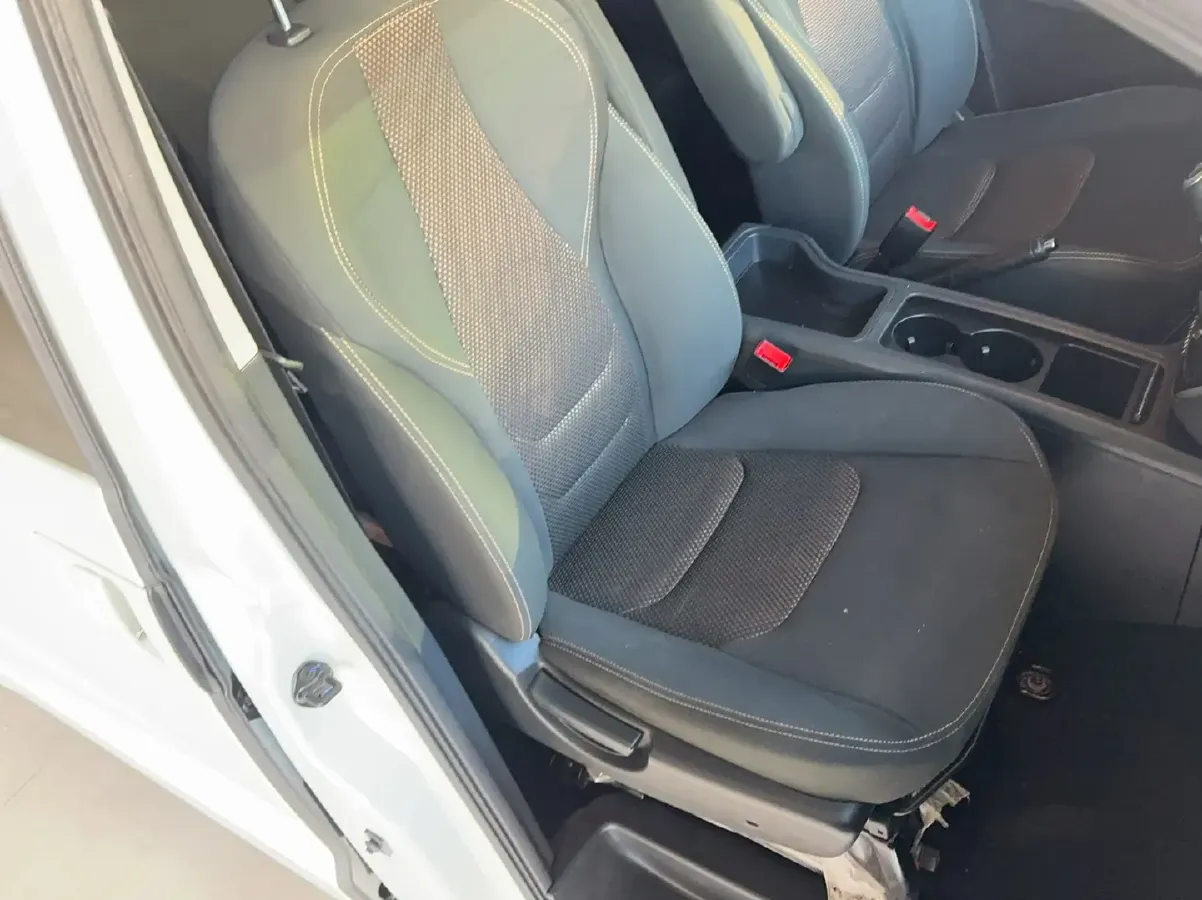 2022 JAC Refine M3 1.8L 133HP L4 5MT,autocango,china used car exporter,china ev exporter,chinese used car exporter,chinese used ev exporter