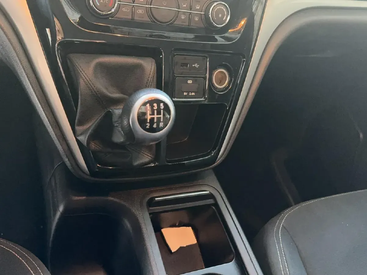 2022 JAC Refine M3 1.8L 133HP L4 5MT,autocango,china used car exporter,china ev exporter,chinese used car exporter,chinese used ev exporter