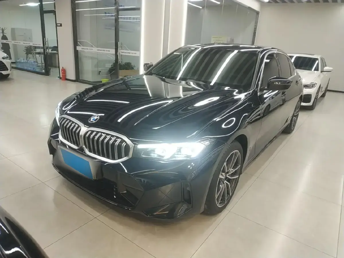 2023 BMW 3 Series 2.0T 156HP L4 8AT