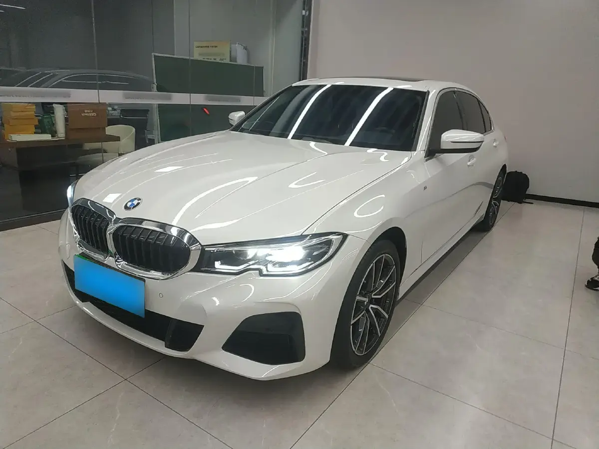 2022 BMW 3 Series 2.0T 156HP L4 8AT