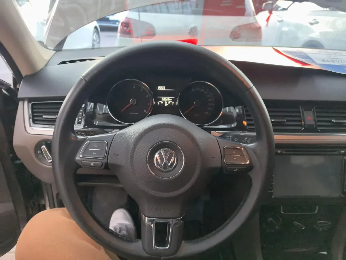 2015 Volkswagen Bora 1.6L 105HP L4 5MT,autocango,china used car exporter,china ev exporter,chinese used car exporter,chinese used ev exporter