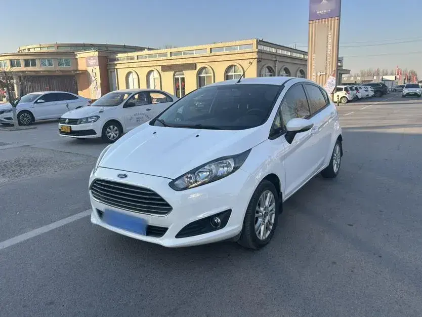 2013 Ford Fiesta 1.5L 110HP L4 6DCT