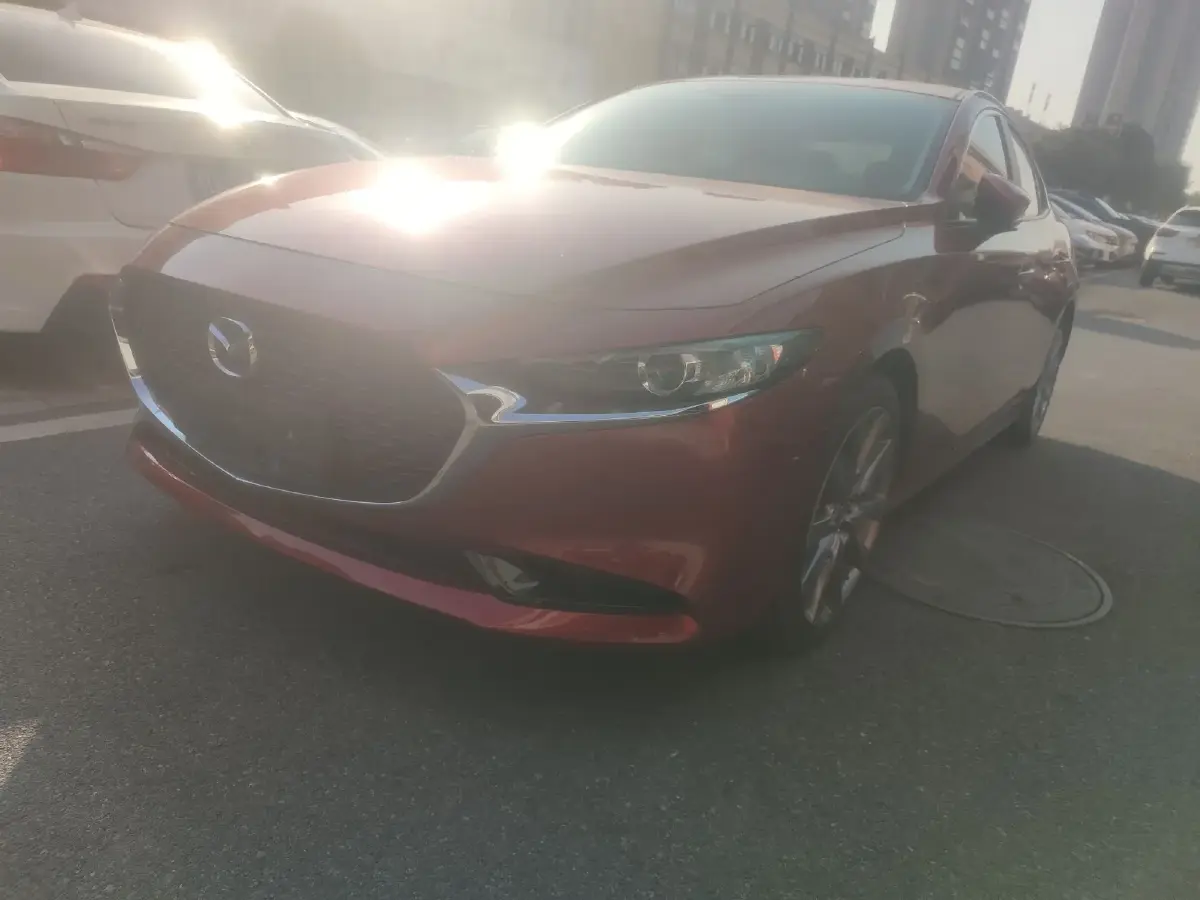 2021 Mazda 3 Axela 2.0L 158HP L4 6AT