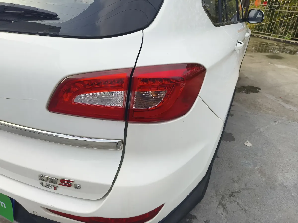 2016 BAIC Hyosow S6 1.5T 150HP L4 6MT,autocango,china used car exporter,china ev exporter,chinese used car exporter,chinese used ev exporter