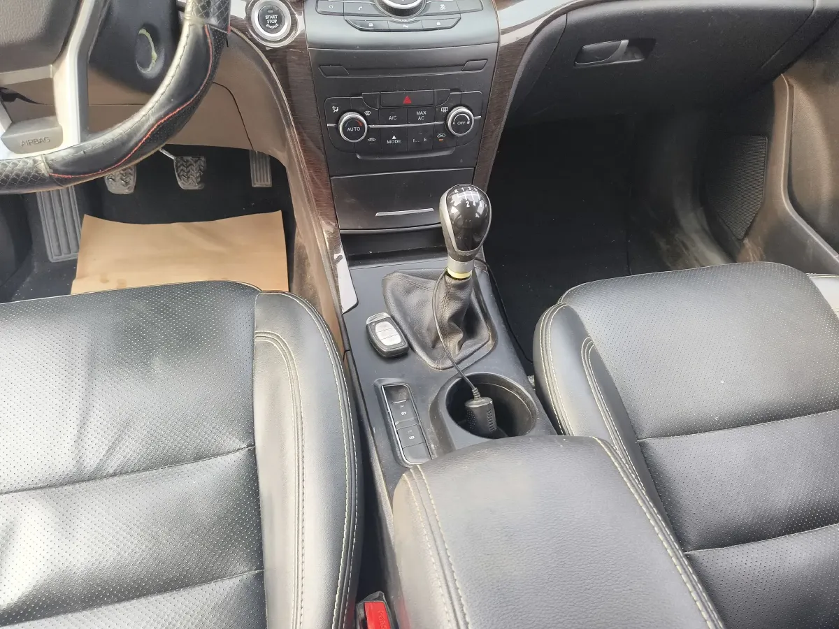 2016 BAIC Hyosow S6 1.5T 150HP L4 6MT,autocango,china used car exporter,china ev exporter,chinese used car exporter,chinese used ev exporter