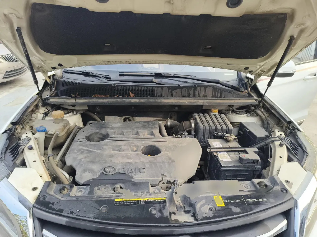 2016 BAIC Hyosow S6 1.5T 150HP L4 6MT,autocango,china used car exporter,china ev exporter,chinese used car exporter,chinese used ev exporter