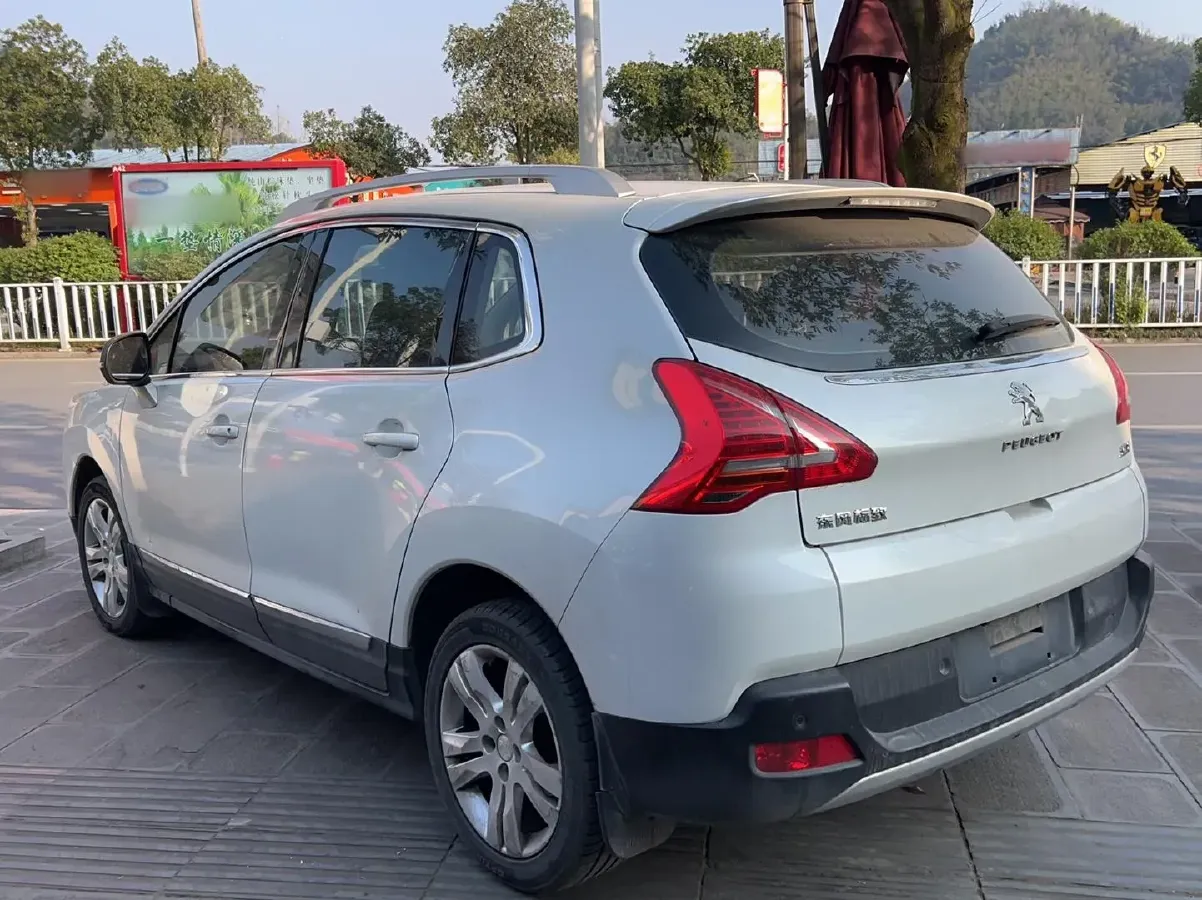 2015 Peugeot 3008 2.0L 147HP L4 5MT,autocango,china used car exporter,china ev exporter,chinese used car exporter,chinese used ev exporter