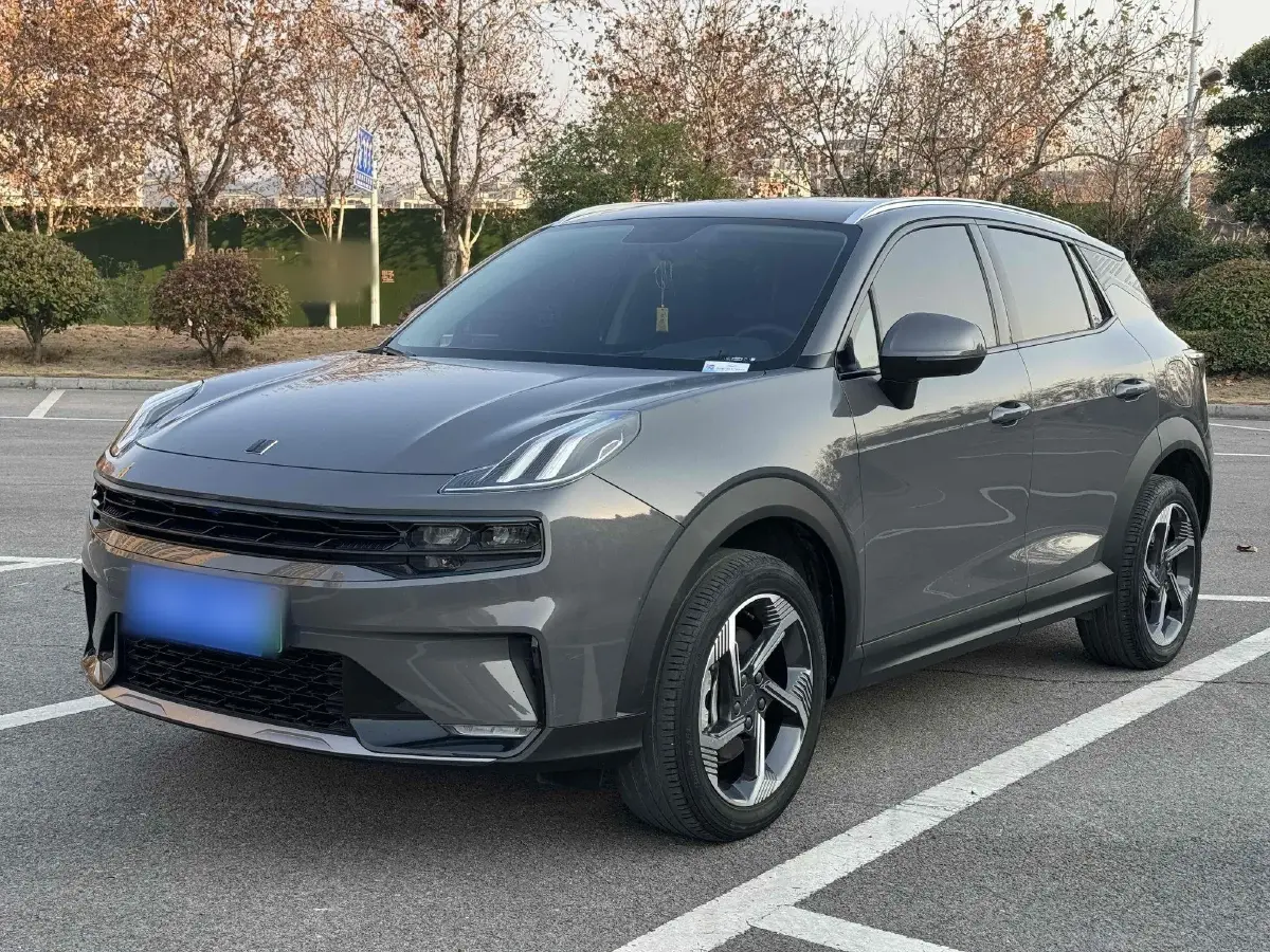 2022 LYNK&CO 06 New Energy 1.5T 177HP L3 7DCT PHEV 15.5KWH
