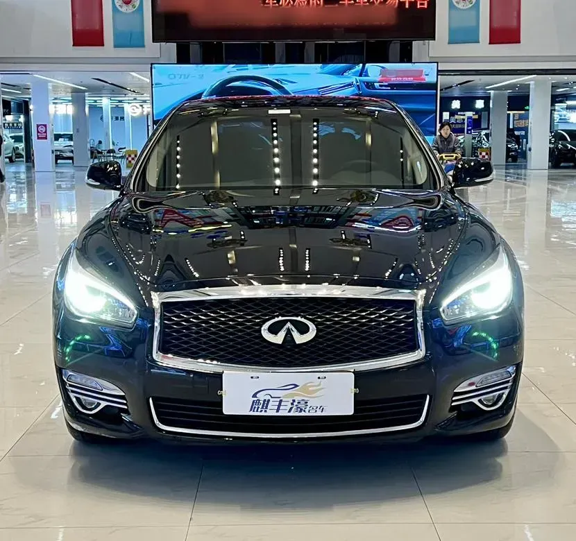 2015 Infiniti Q70 2.5L 222HP V6 7AT,autocango,china used car exporter,china ev exporter,chinese used car exporter,chinese used ev exporter