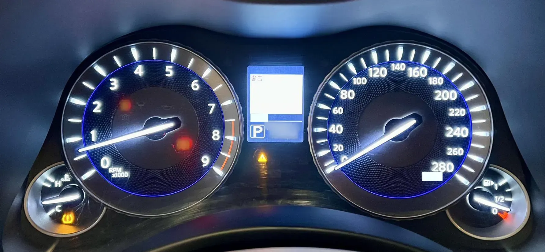 2015 Infiniti Q70 2.5L 222HP V6 7AT,autocango,china used car exporter,china ev exporter,chinese used car exporter,chinese used ev exporter