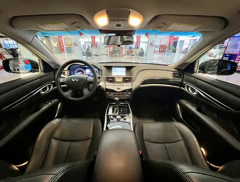 2015 Infiniti Q70 2.5L 222HP V6 7AT,autocango,china used car exporter,china ev exporter,chinese used car exporter,chinese used ev exporter