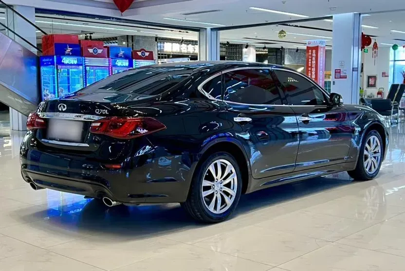 2015 Infiniti Q70 2.5L 222HP V6 7AT,autocango,china used car exporter,china ev exporter,chinese used car exporter,chinese used ev exporter