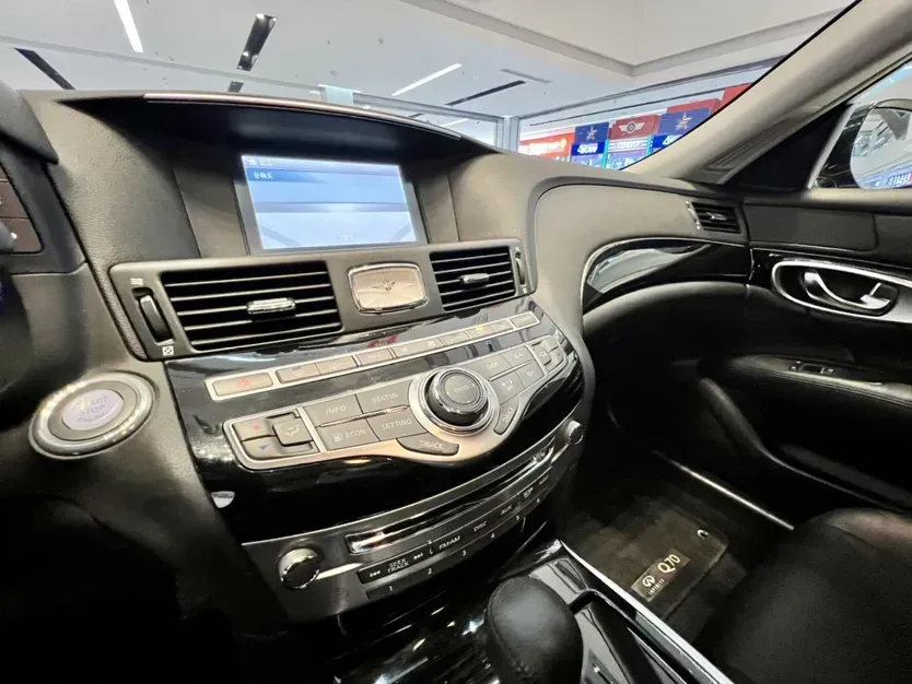 2015 Infiniti Q70 2.5L 222HP V6 7AT,autocango,china used car exporter,china ev exporter,chinese used car exporter,chinese used ev exporter