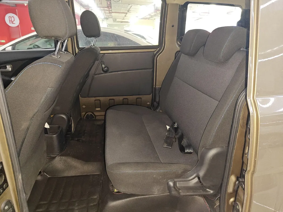 2014 ChangAn Kaicene Honor S 1.5L 106HP L4 5MT,autocango,china used car exporter,china ev exporter,chinese used car exporter,chinese used ev exporter