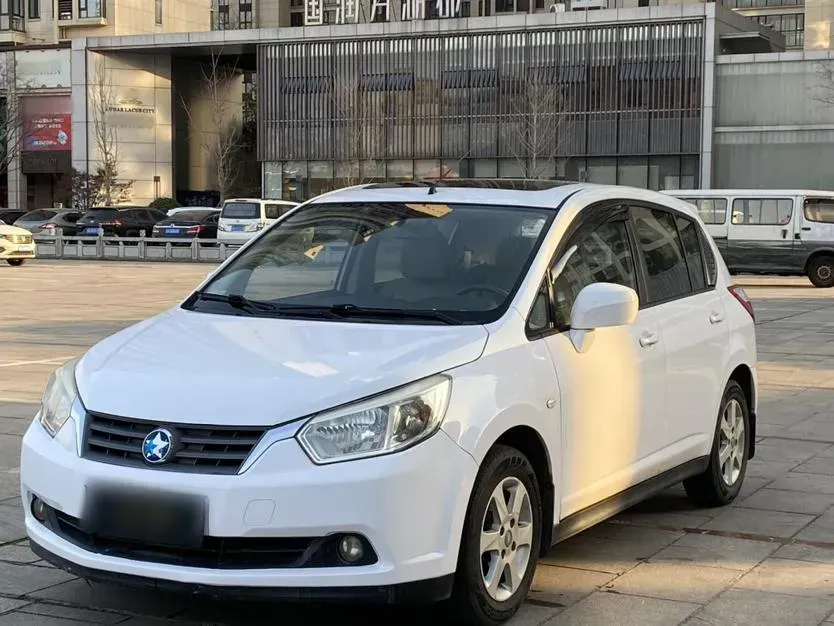 2013 Venucia R50 1.6L 117HP L4 4AT,autocango,china used car exporter,china ev exporter,chinese used car exporter,chinese used ev exporter