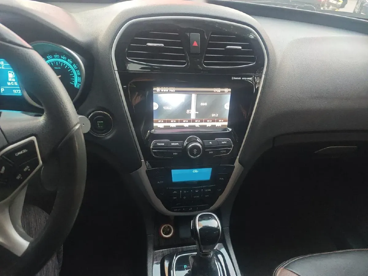 2015 GAC Trumpchi GS5 Super 1.8T 177HP L4 7DCT,autocango,china used car exporter,china ev exporter,chinese used car exporter,chinese used ev exporter