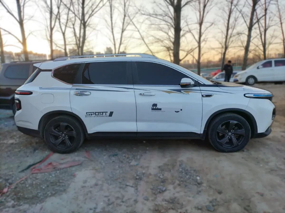 2019 BaoJun RM-5 1.5T 147HP L4 CVT,autocango,china used car exporter,china ev exporter,chinese used car exporter,chinese used ev exporter