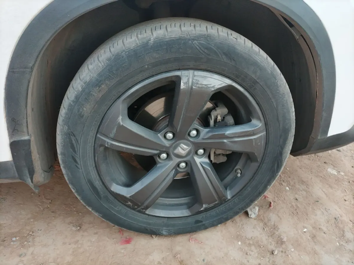 2019 BaoJun RM-5 1.5T 147HP L4 CVT,autocango,china used car exporter,china ev exporter,chinese used car exporter,chinese used ev exporter