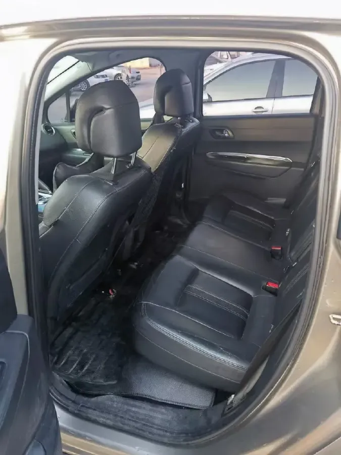 2015 Peugeot 3008 2.0L 147HP L4 6AT,autocango,china used car exporter,china ev exporter,chinese used car exporter,chinese used ev exporter