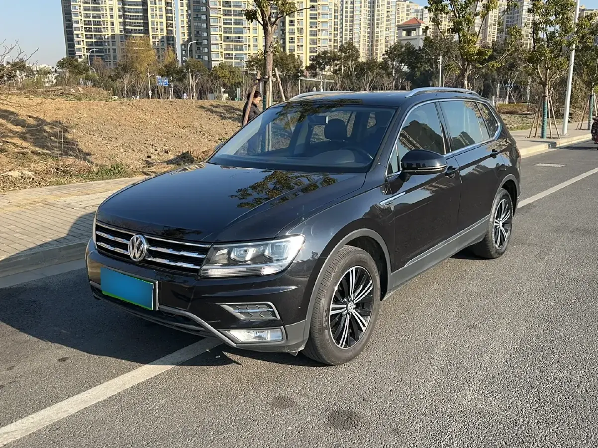 2019 Volkswagen Tiguan L 2.0T 186HP L4 7DCT