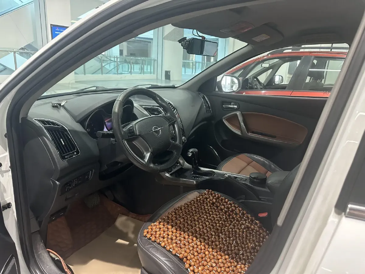 2015 HaiMa S5 1.5T 163HP L4 CVT,autocango,china used car exporter,china ev exporter,chinese used car exporter,chinese used ev exporter