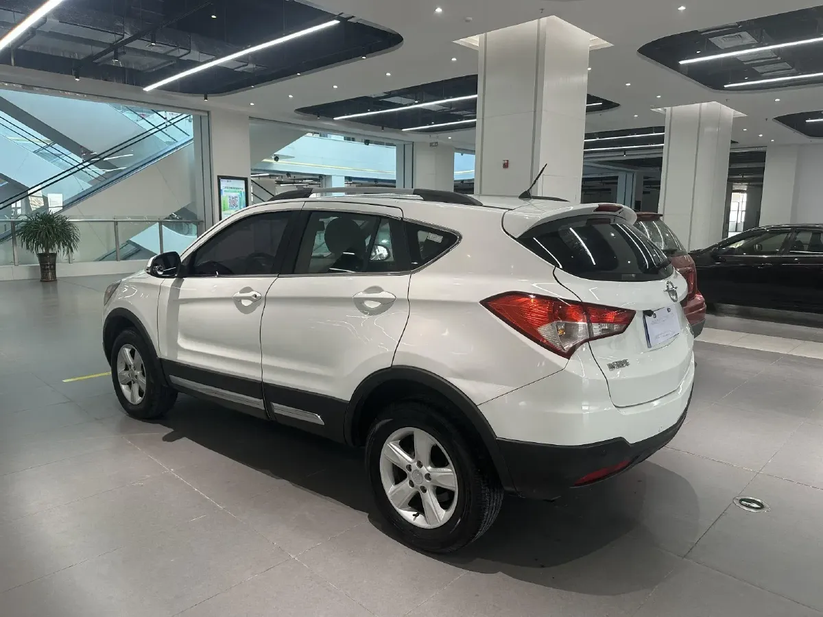 2015 HaiMa S5 1.5T 163HP L4 CVT,autocango,china used car exporter,china ev exporter,chinese used car exporter,chinese used ev exporter