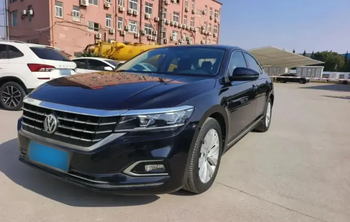 2019 Volkswagen Passat 2.0T 186HP L4 7DCT