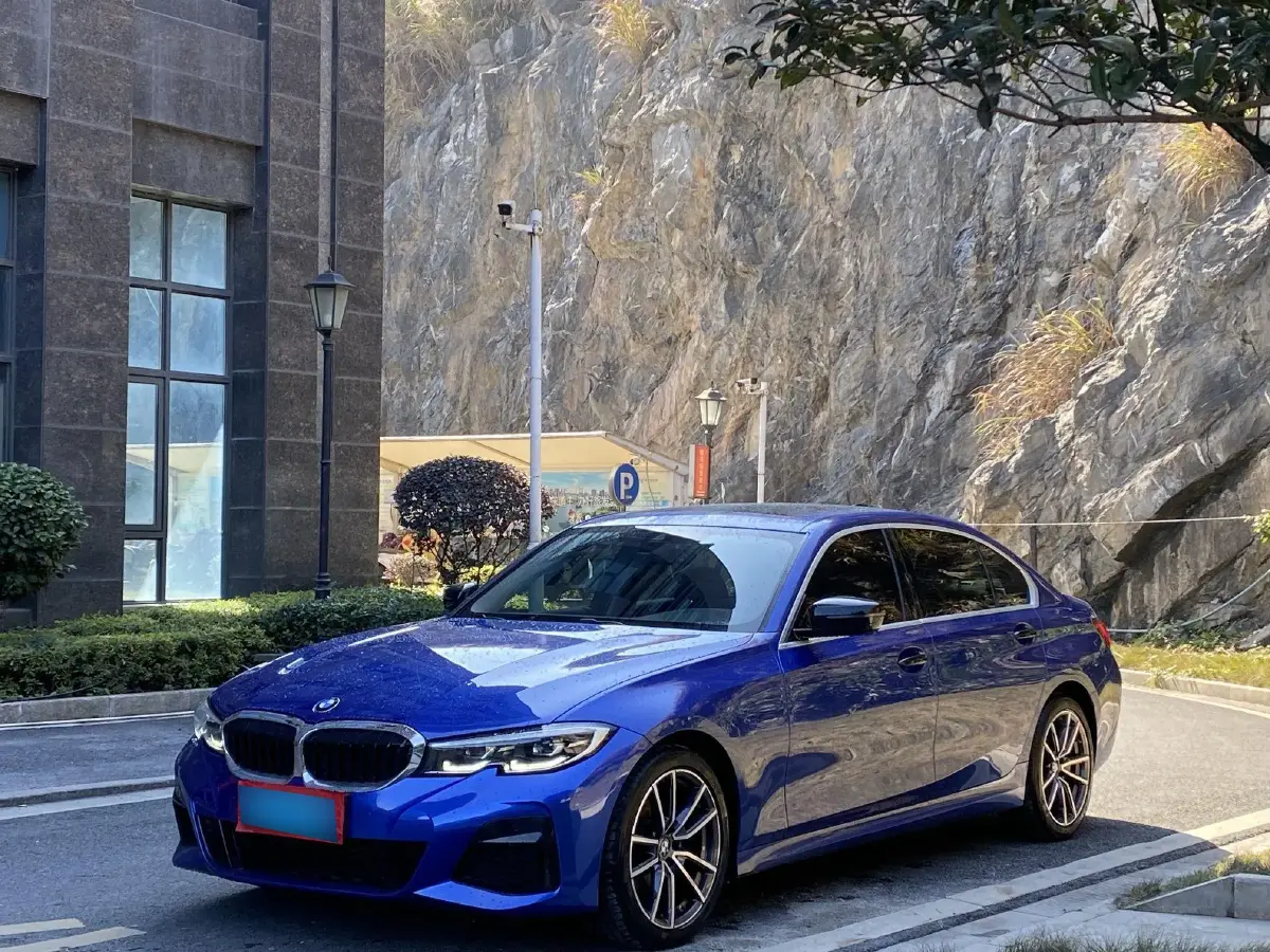 2020 BMW 3 Series 2.0T 184HP L4 8AT