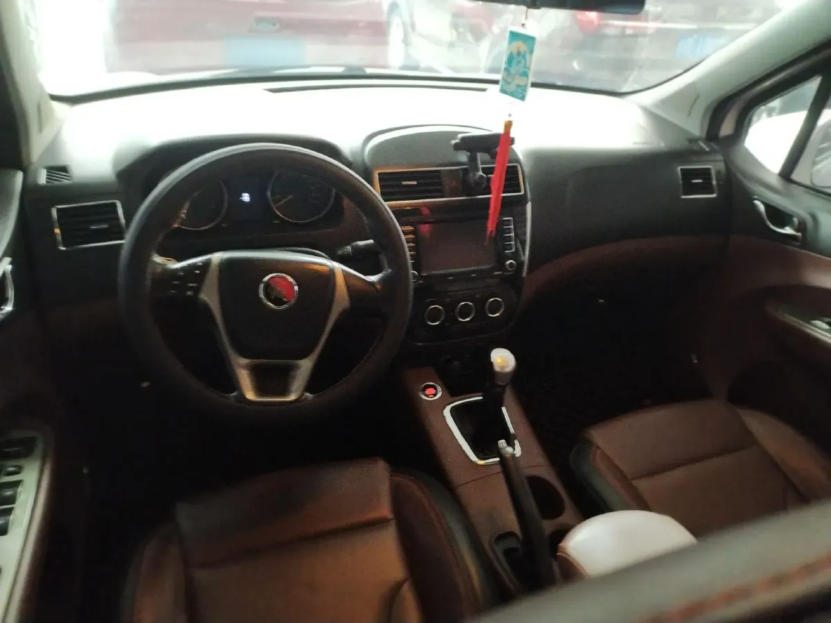 2015 DongFeng Forthing Joyear X5 1.6L 122HP L4 5MT,autocango,china used car exporter,china ev exporter,chinese used car exporter,chinese used ev exporter