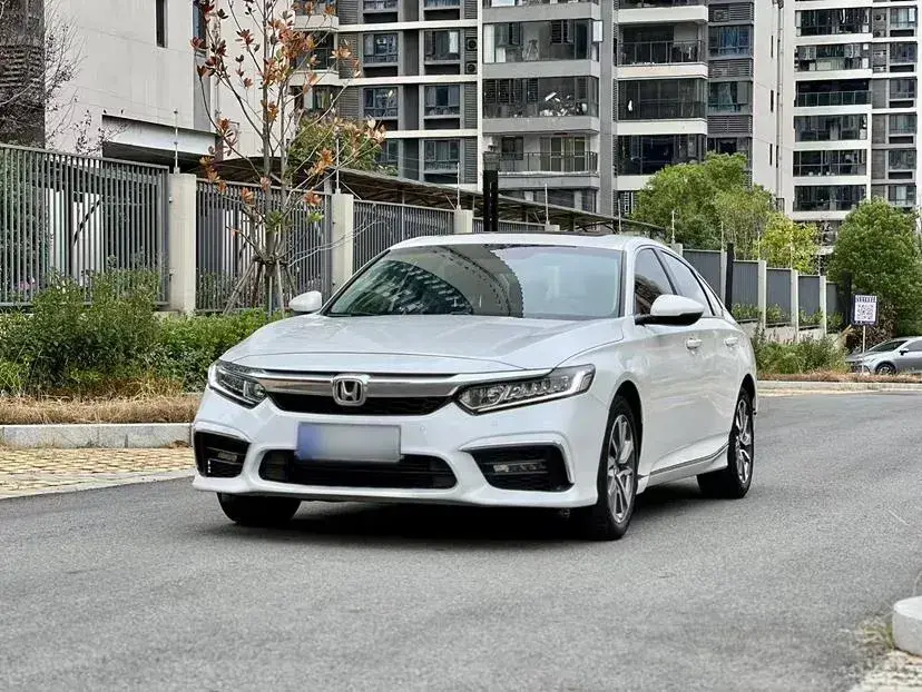 2019 Honda Inspire 1.5T 194HP L4 CVT